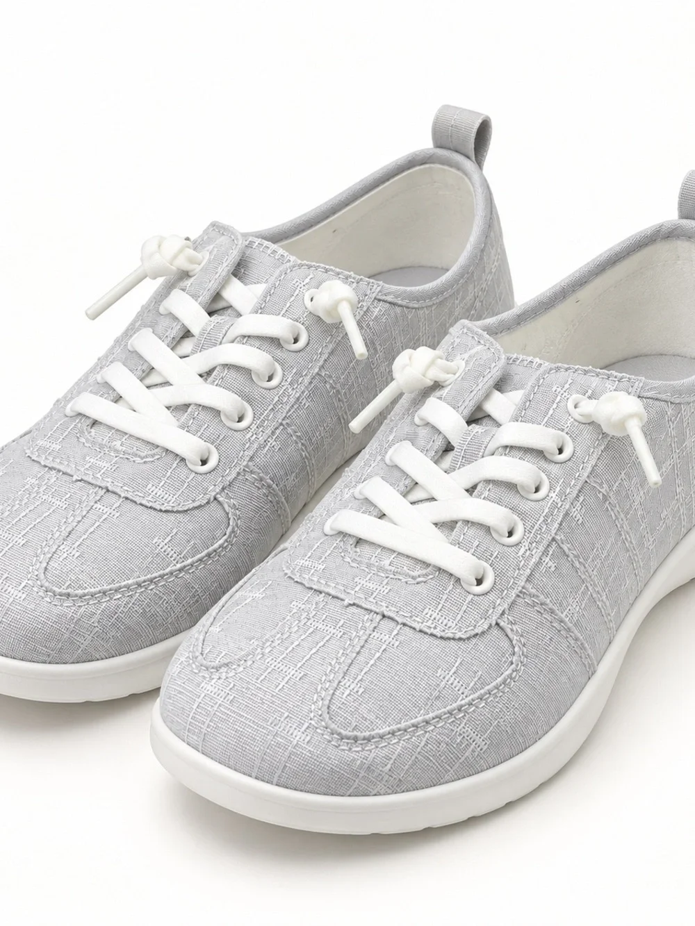 STQ Women’s Light Gray Lace-Up Sneakers Size 6.5